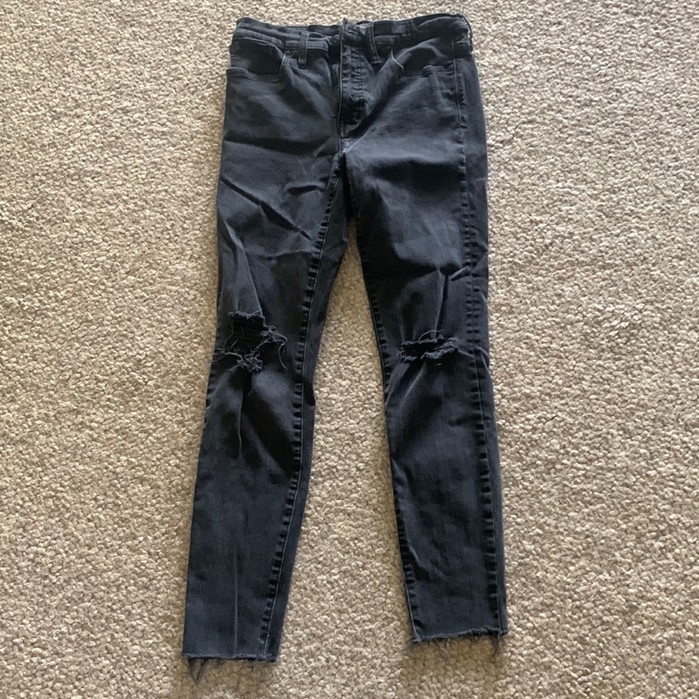Madewell womens 9” High-Rise Skinny black jeans size 29. Great condition!